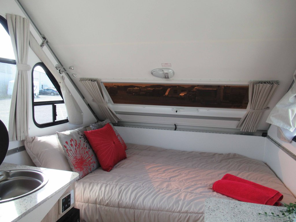 Donehues_Leisure_New_Avan_Cruiseliner_Adventure-Pack_Camper_Caravan_Mt-Gambier_12352-7-1024x768